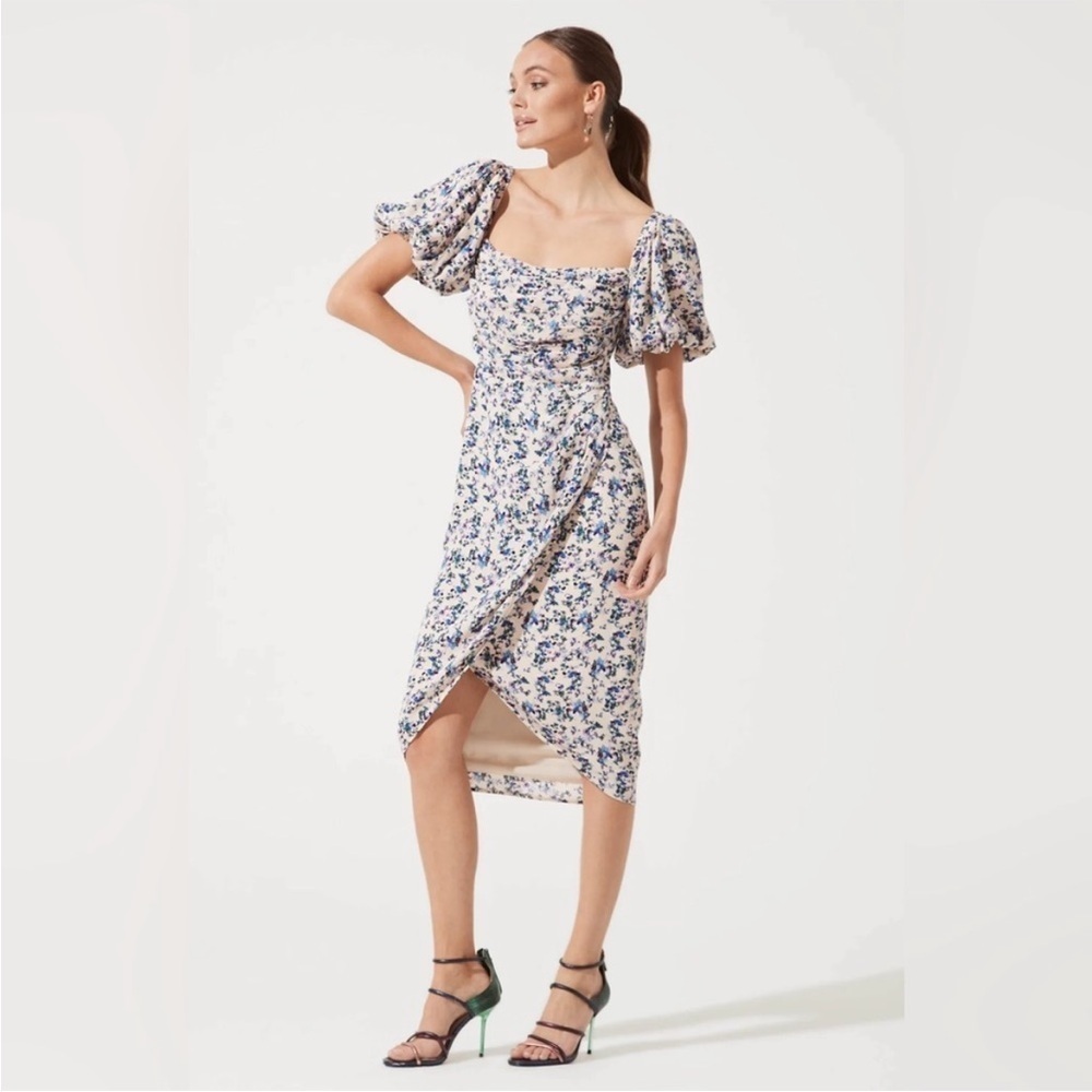 ASTR THE LABEL Square Neck Bubble Sleeve Dress M Floral